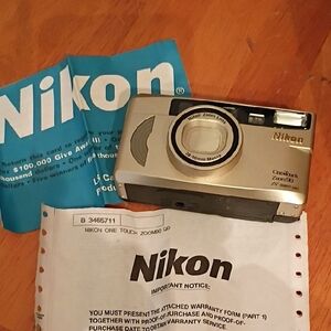 Nikon One Touch Zoom 90 - Silver and Black